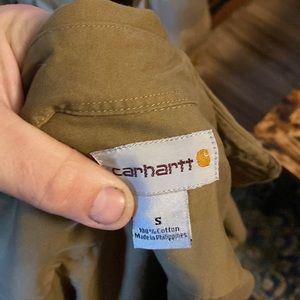 Brand new never wore small mens Carhartt button down long sleeve shir